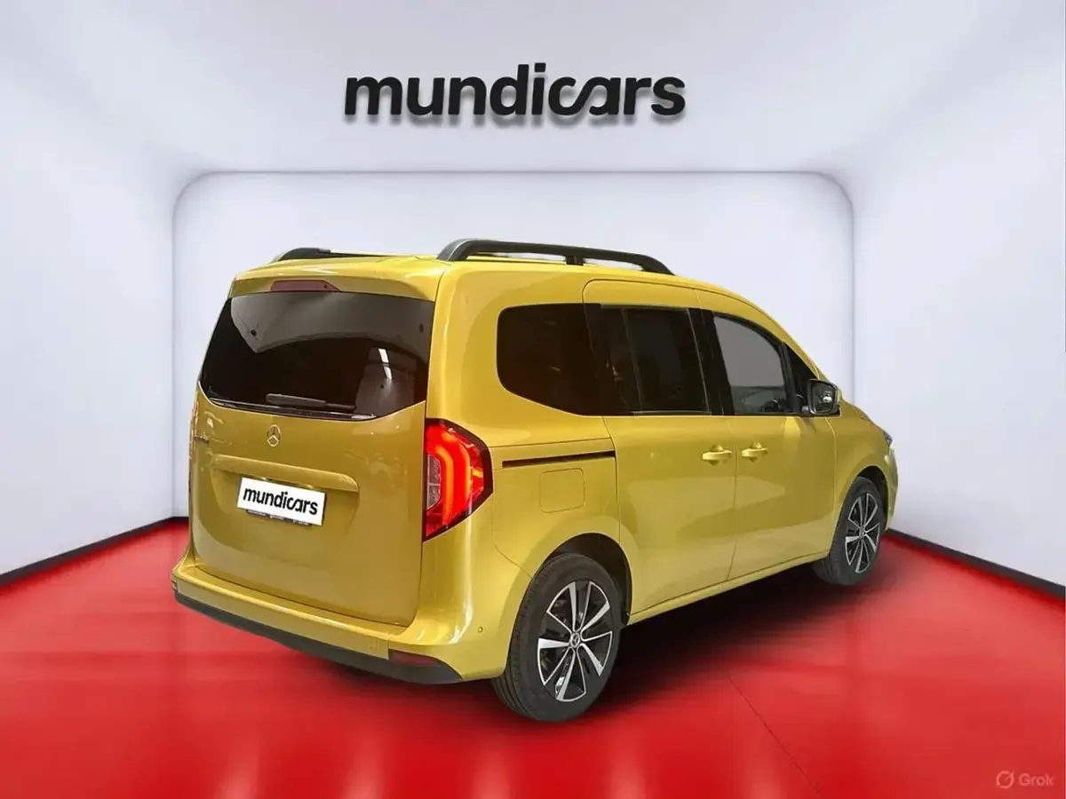Occasion Mercedes T180 116 PK (85 kW) 2022 Goud MPV