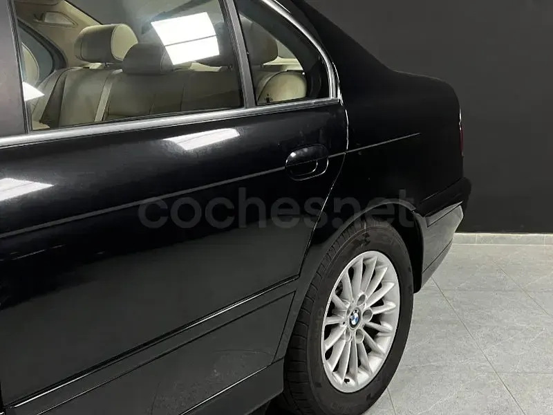 Usado BMW 530 Exclusive 231 CV (169 kW) 2002 Negro Berlina