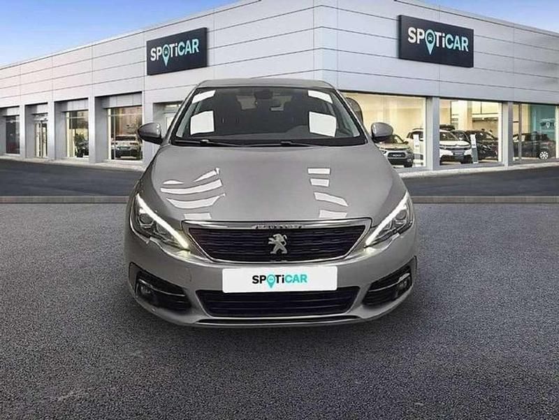 Usado Peugeot 308 Style 131 CV (96 kW) 2019 Gris Utilitario