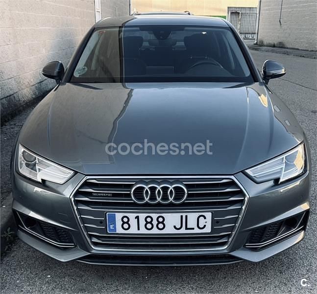 Usado Audi A4 Design 150 CV (110 kW) 2016 Gris / plata Berlina