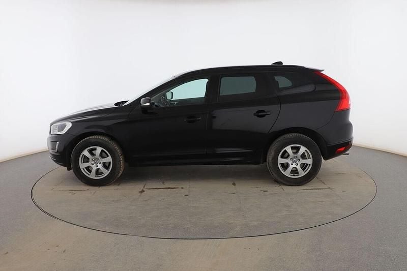 Käytetty Volvo XC60 Kinetic 135 HP (99 kW) 2014 Musta Katumaasturi
