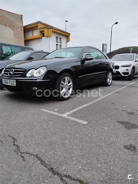 Negro Usado 2006 Mercedes CLK280 Avantgarde Coupe | 7500 € (Un poco caro) - Imagen 1/4