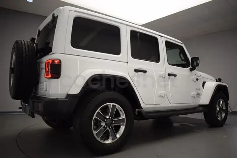 Usado Jeep Wrangler Unlimited Sahara 200 CV (147 kW) 2020 Blanco SUV