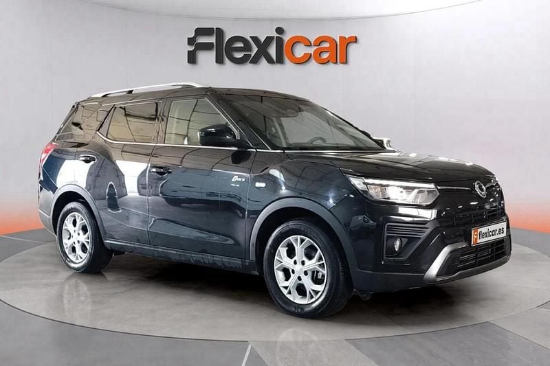 Usado Ssangyong (KGM) Tivoli 163 CV (119 kW) 2023 Negro SUV