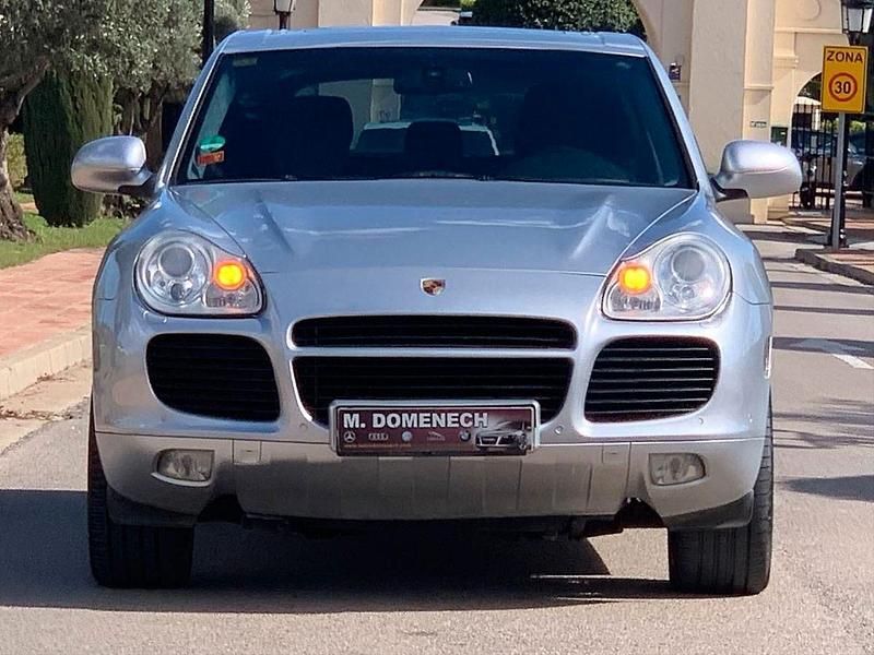 Usado Porsche Cayenne Turbo 450 CV (330 kW) 2004 Gris SUV