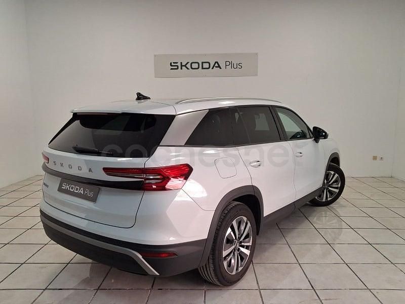 Begagnad Skoda Kodiaq Selection 150 HK (110 kW) 2025 Vit SUV