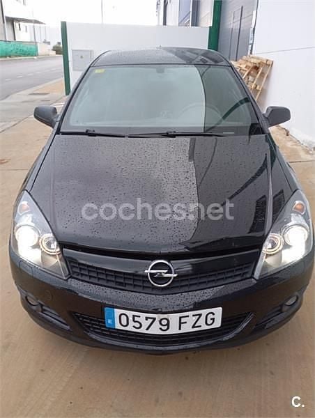 Usado Opel Astra GTC Sport 120 CV (88 kW) 2008 Negro Berlina