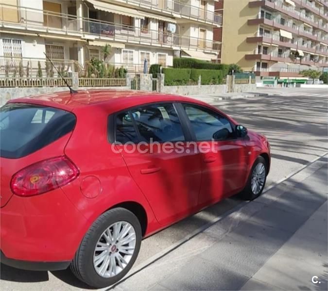 Usado Fiat Bravo Active 120 CV (88 kW) 2008 Rojo Utilitario