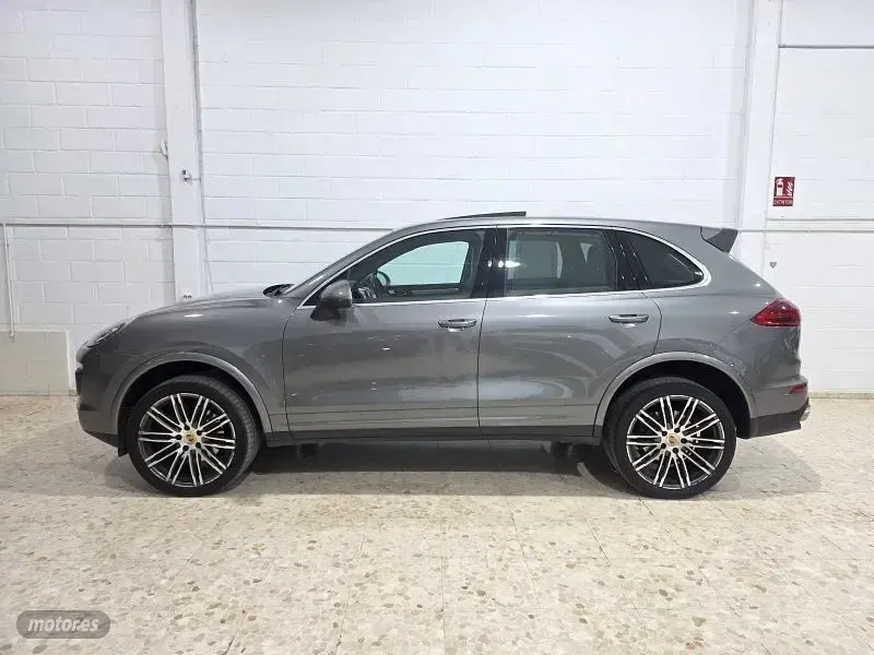 Usado Porsche Cayenne 262 CV (192 kW) 2017 Gris SUV