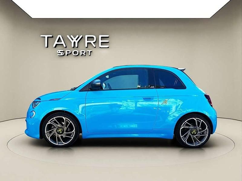 Usado Abarth 500C Scorpionissima 114 kW (155 CV) 2023 Azul Descapotable