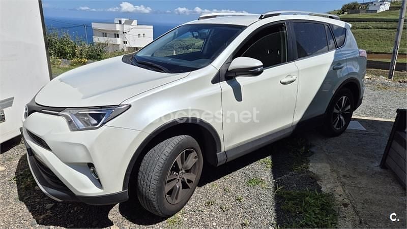Usado Toyota RAV4 Advance 151 CV (111 kW) 2016 Blanco SUV