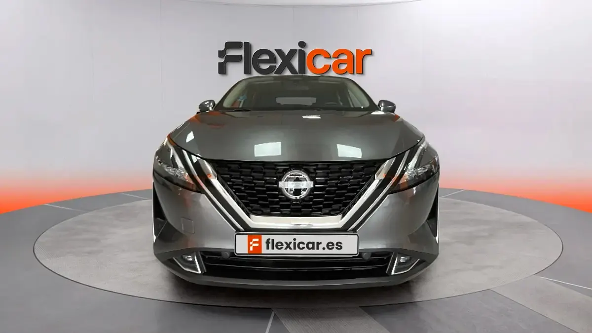 Usado Nissan Qashqai Acenta 158 CV (116 kW) 2024 Gris SUV