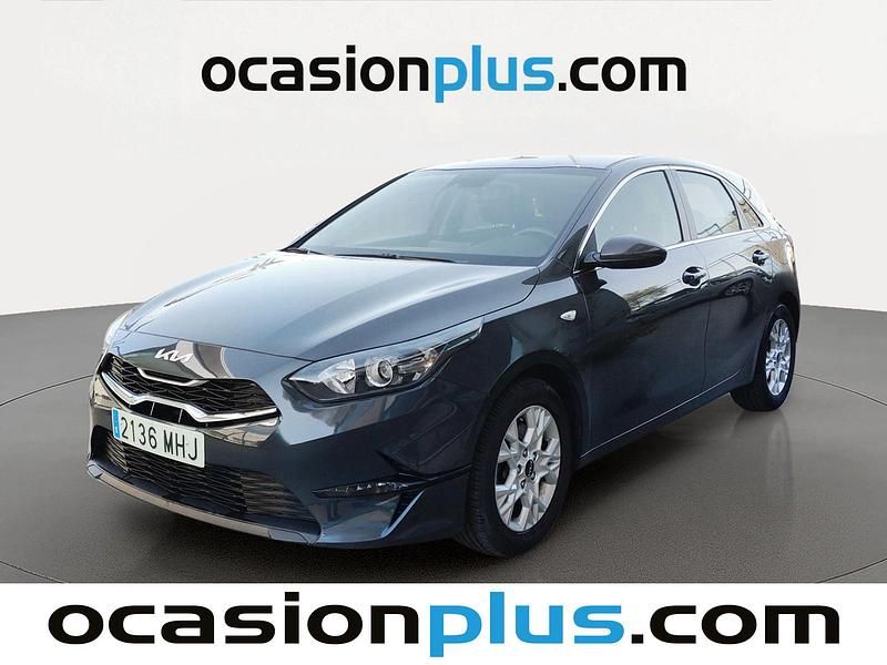 Usado Kia Ceed 136 CV (100 kW) 2023 Gris Utilitario