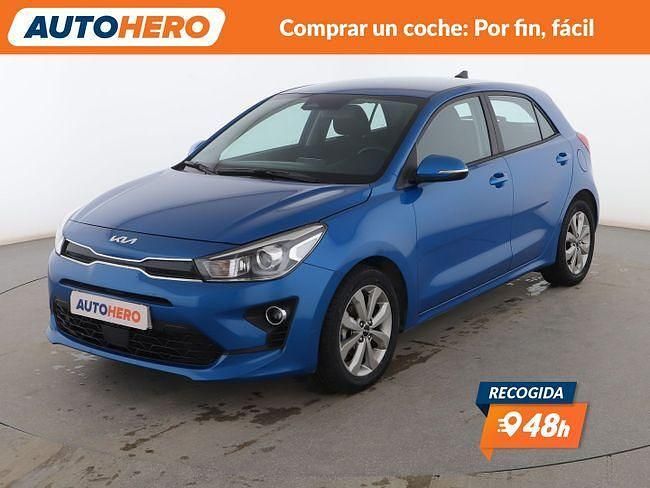 Azul Usado 2022 Kia Rio Berlina | 15.299 € (Un poco caro) - Imagen 1/3