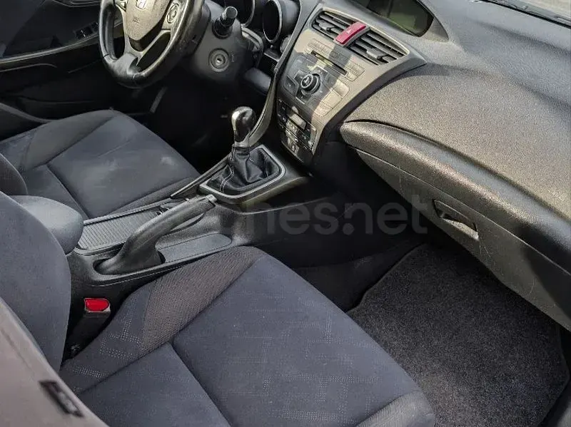 Usado Honda Civic Sport 142 CV (104 kW) 2012 Gris / plata Berlina