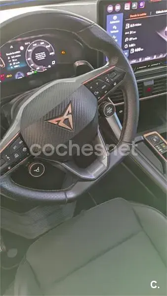 Usado Cupra Formentor 150 CV (110 kW) 2025 Gris / plata SUV