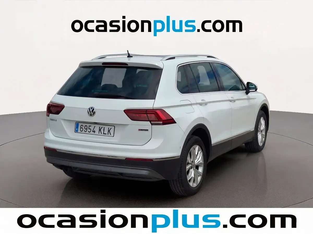 Używany VW Tiguan Sportline 190 KM (139 kW) 2018 Biały SUV