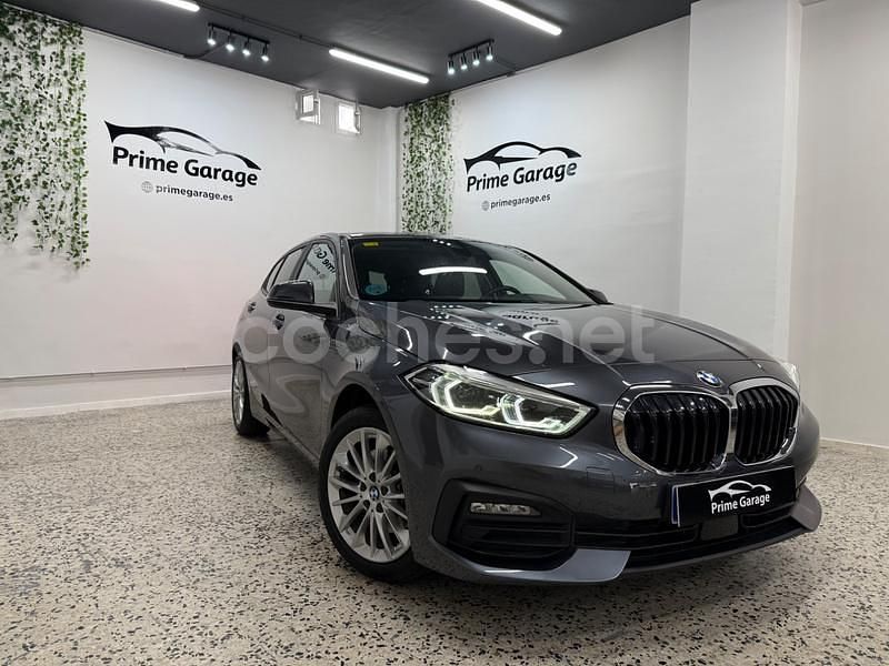 Gris / plata Usado 2020 BMW 118 Utilitario | 18.900 € (Precio justo) - Imagen 1/4