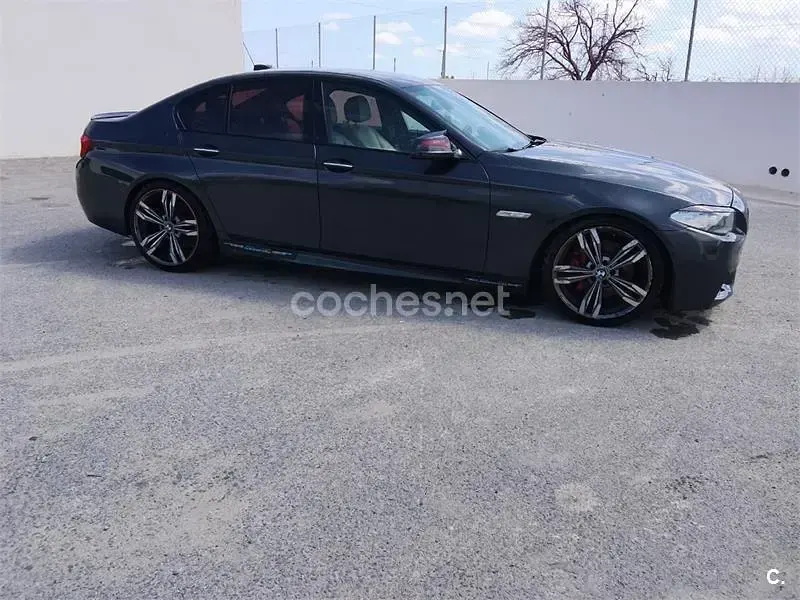 Usado BMW 530 235 CV (172 kW) 2011 Gris / plata Berlina