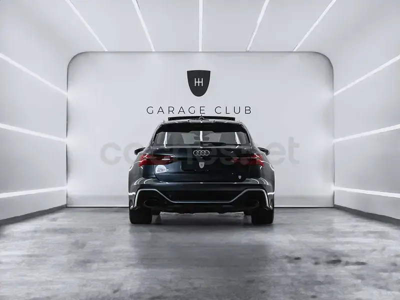 Usado Audi RS6 600 CV (441 kW) 2020 Gris / plata Familiar