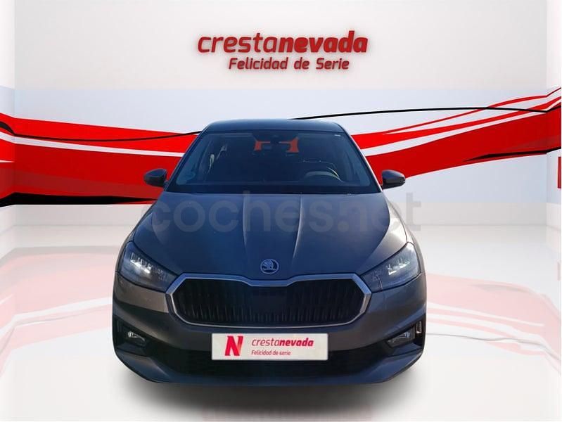 Usado Skoda Fabia Selection 80 CV (58 kW) 2024 Gris / plata Utilitario