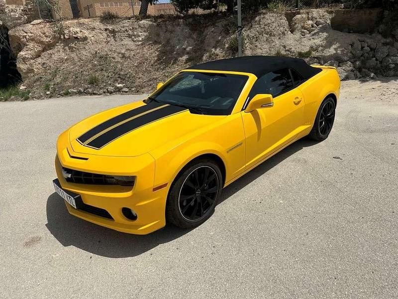 Usado Chevrolet Camaro 405 CV (297 kW) 2013 Amarillo Descapotable