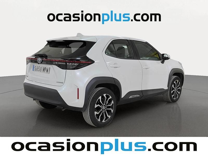 Usado Toyota Yaris Cross Active 116 CV (85 kW) 2024 Blanco SUV