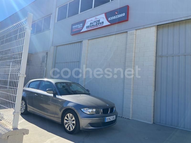 Gris / plata Usado 2010 BMW 116 Utilitario | 9500 € (Caro) - Imagen 1/4