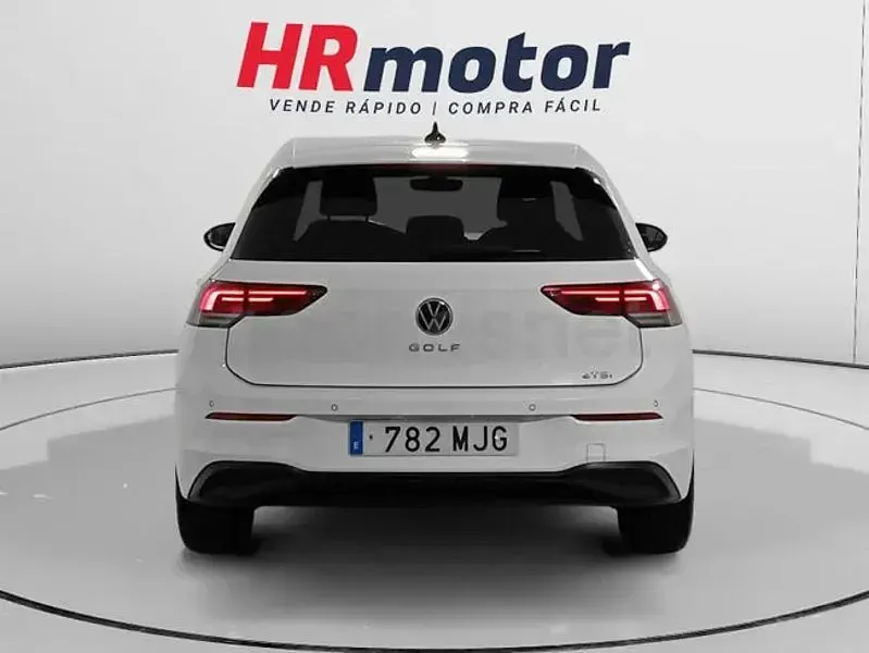 Usado VW Golf VIII Life 110 CV (80 kW) 2023 Blanco Berlina