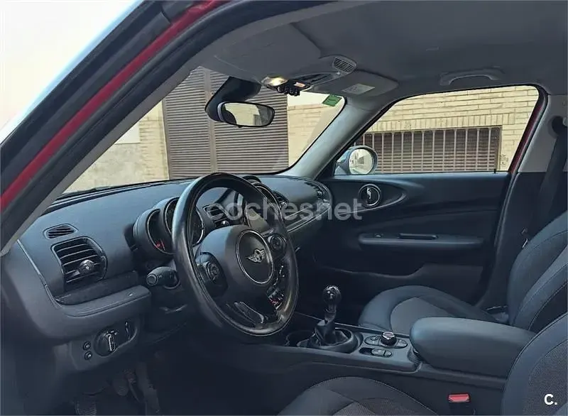 Usado Mini Cooper Clubman 136 CV (100 kW) 2017 Rojo Familiar