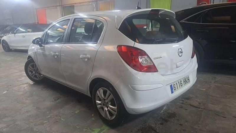 Usado Opel Corsa Selective 85 CV (62 kW) 2012 Blanco Utilitario