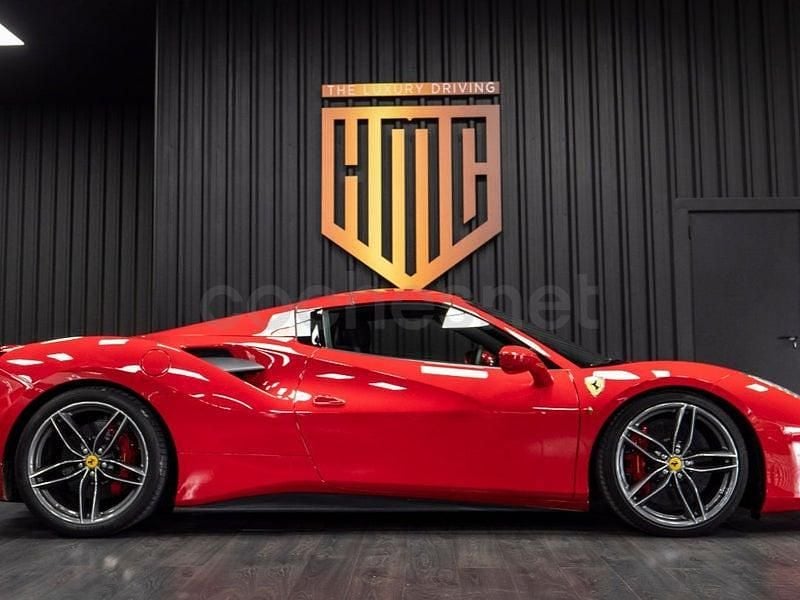 Usado Ferrari 488 670 CV (492 kW) 2016 Rojo Descapotable