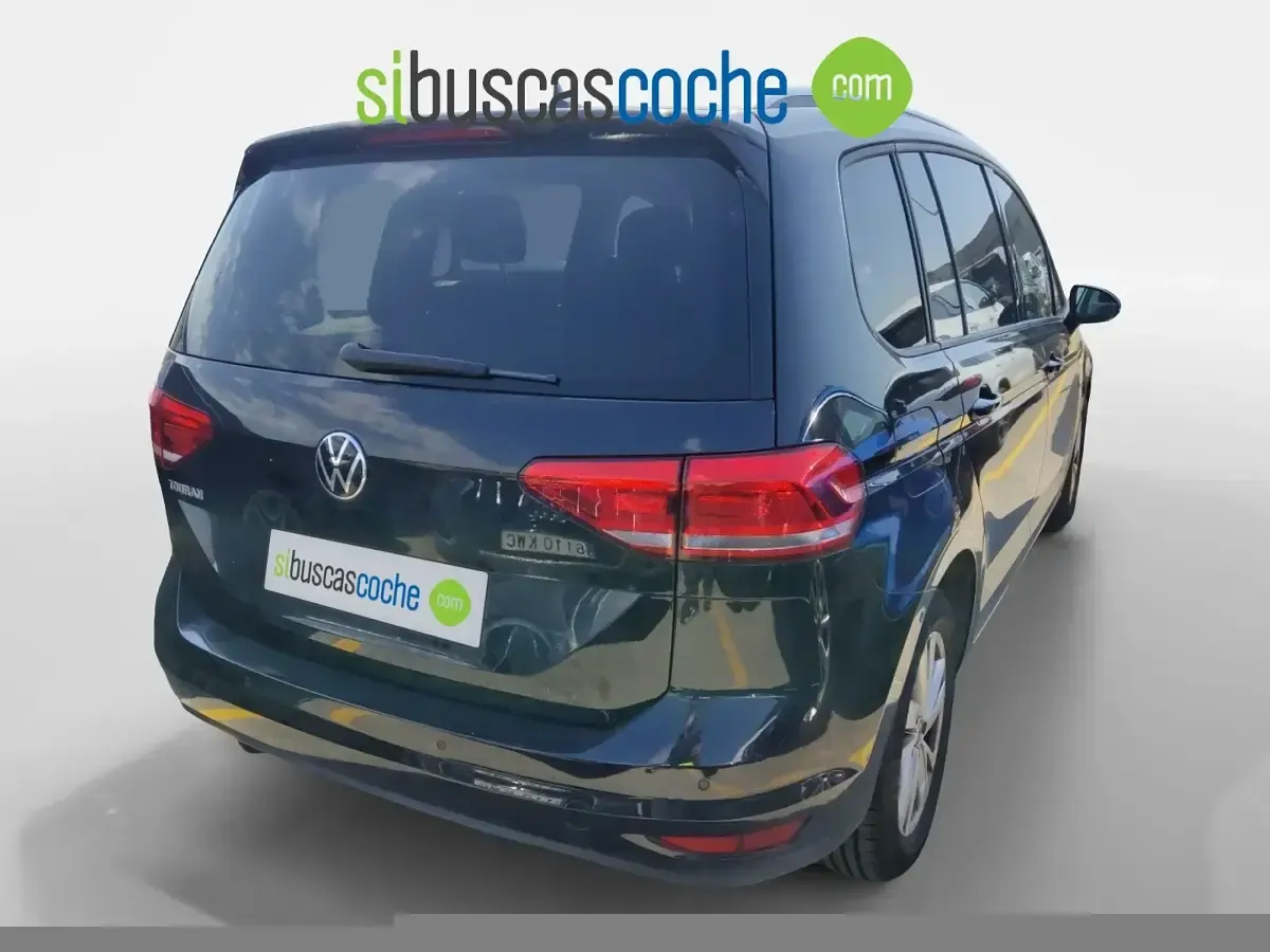 Usado VW Touran Advance 115 CV (84 kW) 2020 Negro Monovolumen