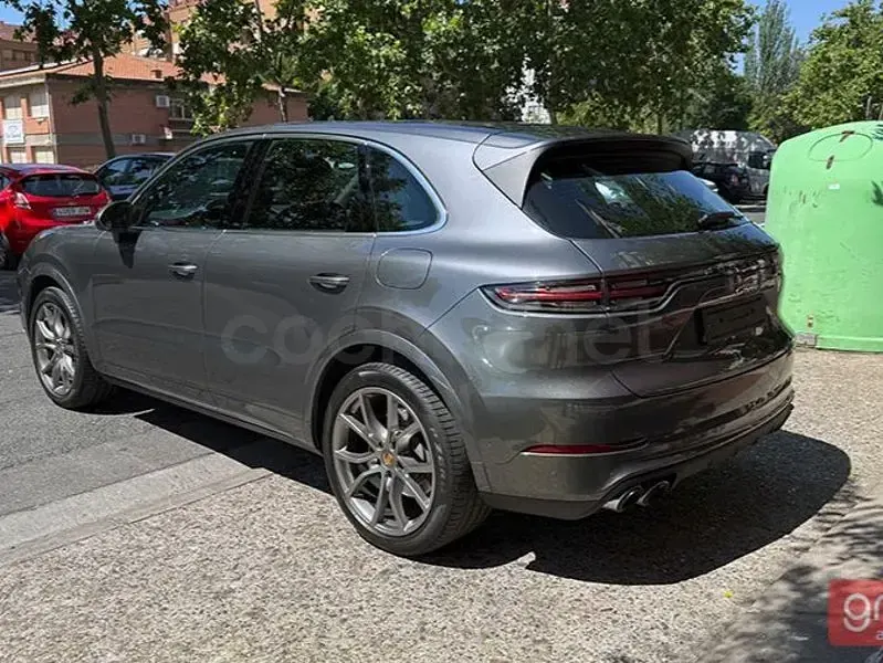 Usado Porsche Cayenne 462 CV (339 kW) 2022 Negro SUV