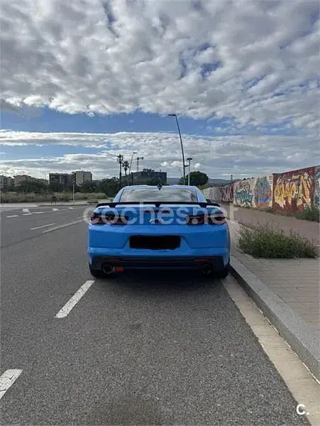 Usado Chevrolet Camaro 432 CV (317 kW) 2015 Azul Coupe