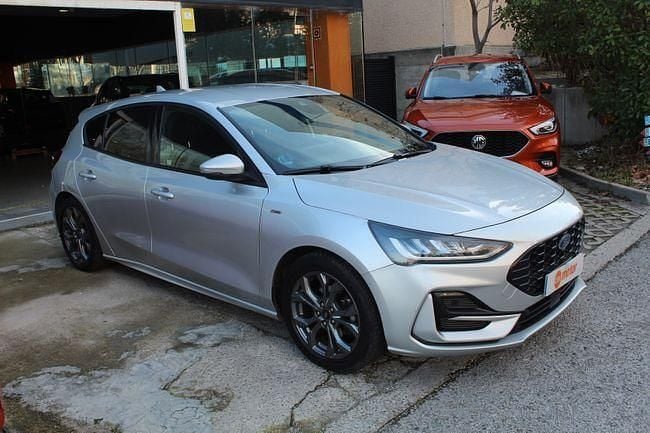 Usado Ford Focus ST-Line 156 CV (114 kW) 2023 Gris Berlina