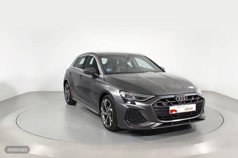 Gris Usado 2024 Audi A3 e-tron S-Line Utilitario | 35.900 € - Imagen 1/4