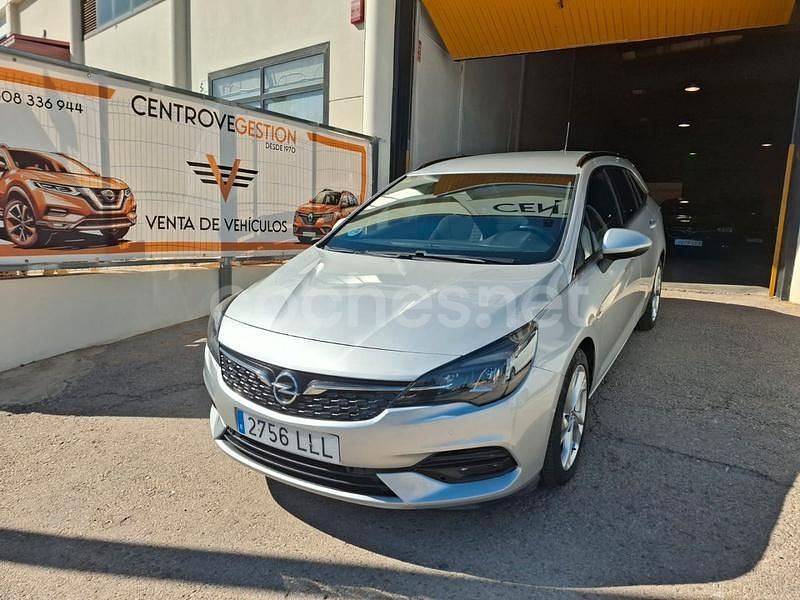 Gris / plata Usado 2020 Opel Astra Business Elegance Familiar | 8690 € (Precio justo) - Imagen 1/4