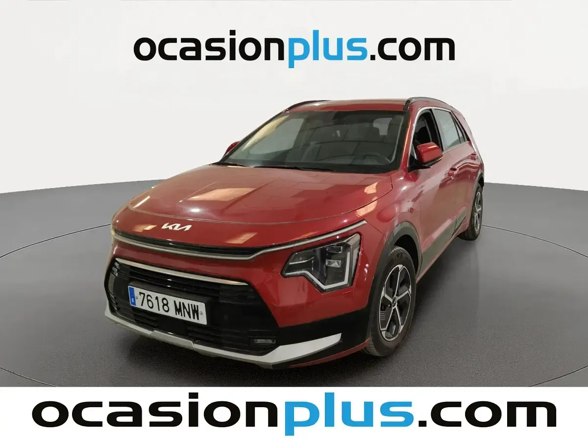 Usado Kia Niro 141 CV (103 kW) 2024 Rojo SUV