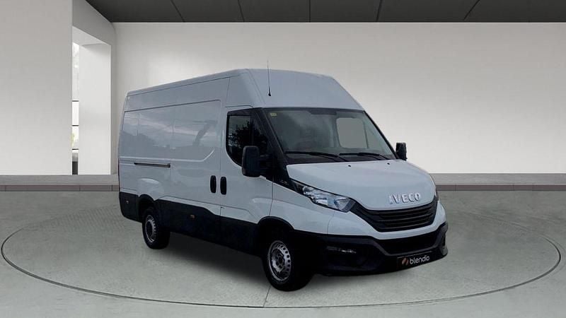 Usado Iveco Daily 156 CV (114 kW) 2022 Blanco Berlina