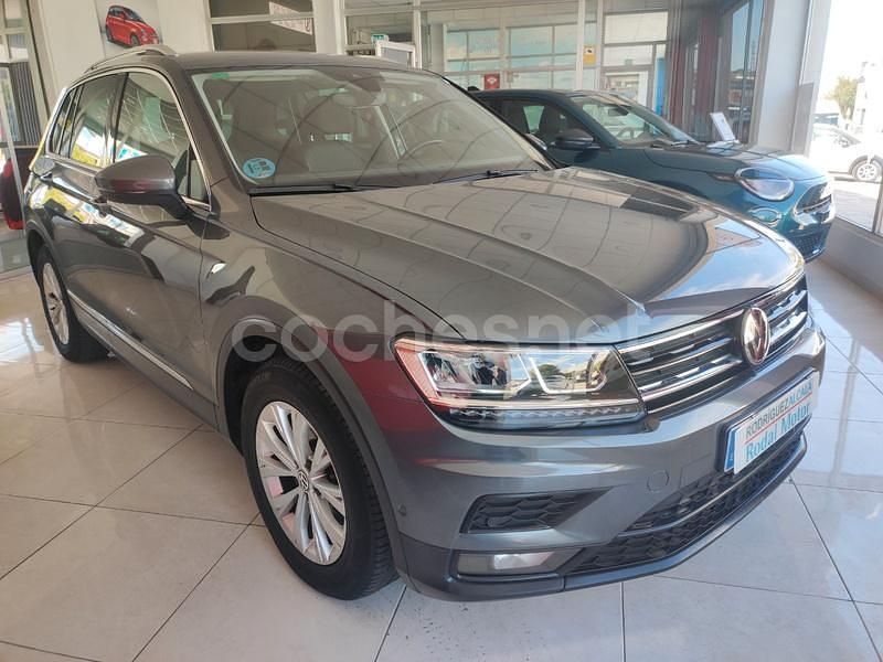 Verde Usado 2019 VW Tiguan Advance SUV | 23.295 € (Buen precio) - Imagen 1/4