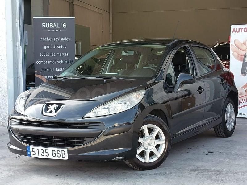 Usado Peugeot 207 75 CV (55 kW) 2009 Negro Berlina