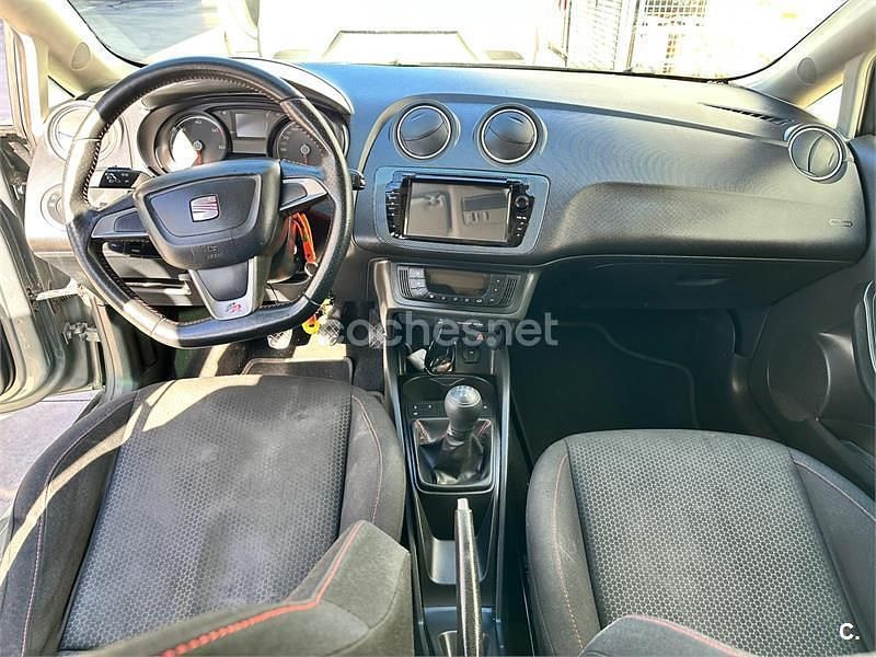 Usado Seat Ibiza FR 105 CV (77 kW) 2015 Gris / plata Berlina