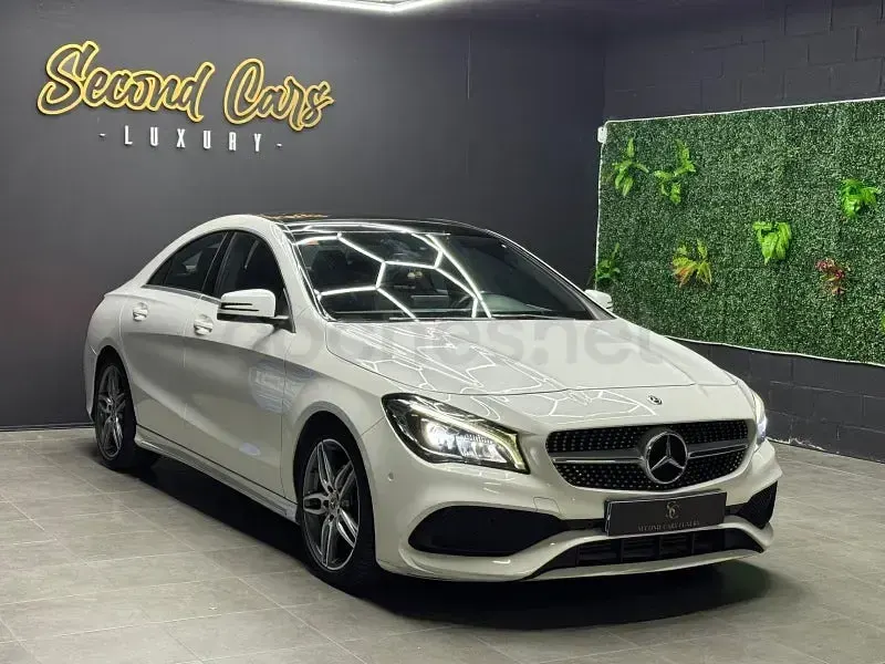 Usado Mercedes CLA200 163 CV (119 kW) 2019 Blanco Berlina