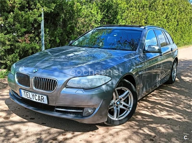 Gris / plata Usado 2012 BMW 520 Familiar | 9990 € (Precio justo) - Imagen 1/4