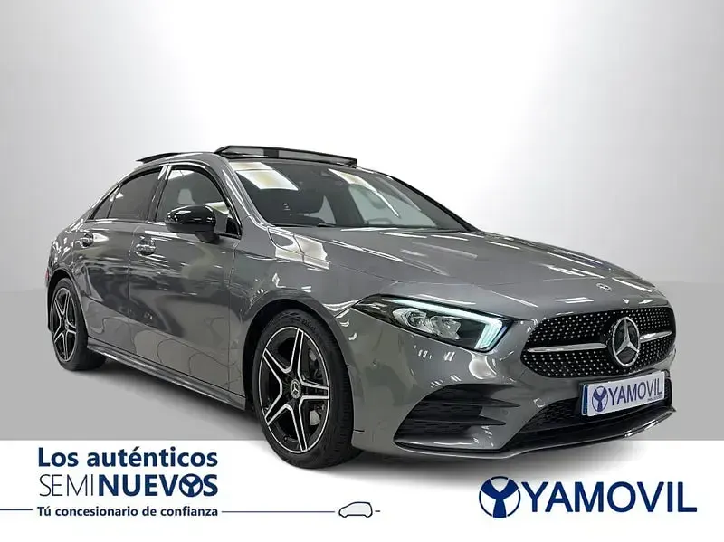 Usado Mercedes A200 163 CV (119 kW) 2019 Gris / plata Berlina