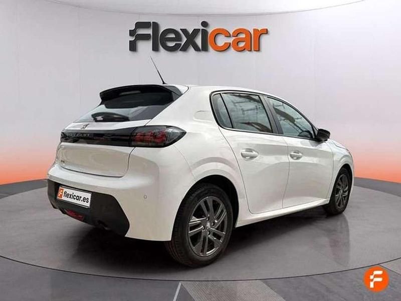 Usado Peugeot 208 Allure 101 CV (74 kW) 2022 Blanco Utilitario
