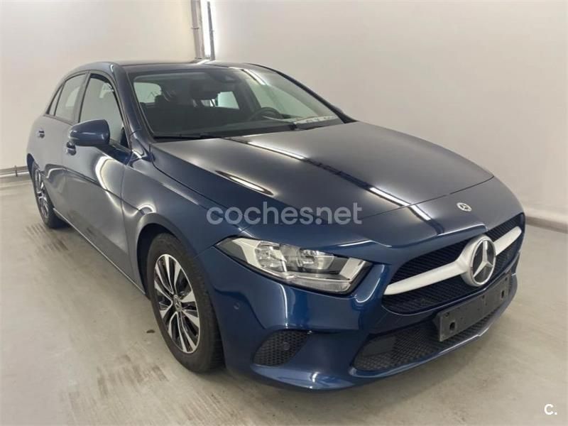 Azul Usado 2022 Mercedes A180 Berlina | 24.000 € (Buen precio) - Imagen 1/4