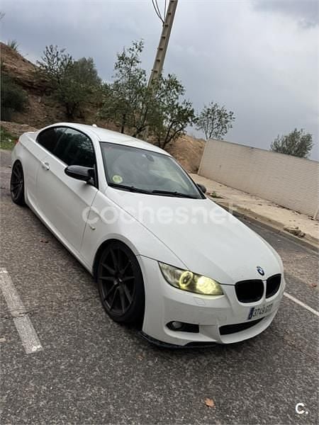 Usado BMW 320 177 HP (130 kW) 2010 Branco Coupé