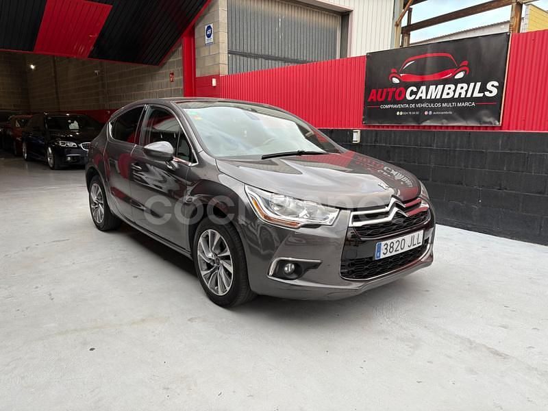 Gris / plata Usado 2016 DS Automobiles DS4 Design Berlina | 6490 € (Super precio) - Imagen 1/4